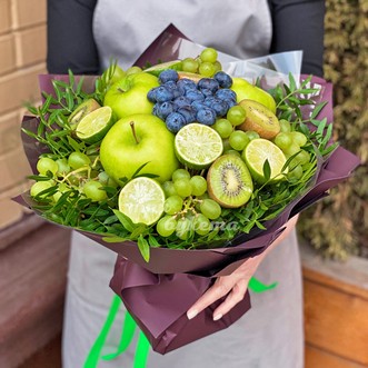 Фруктовый букет из яблок и лаймов